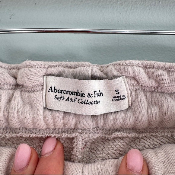 Abercrombie Lounge Shorts - Picture 6 of 7